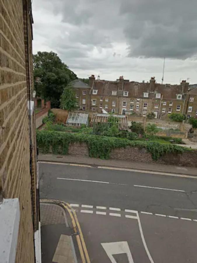 Havisham Studio Flat Rochester Me1 1Xz Strood Εξωτερικό φωτογραφία